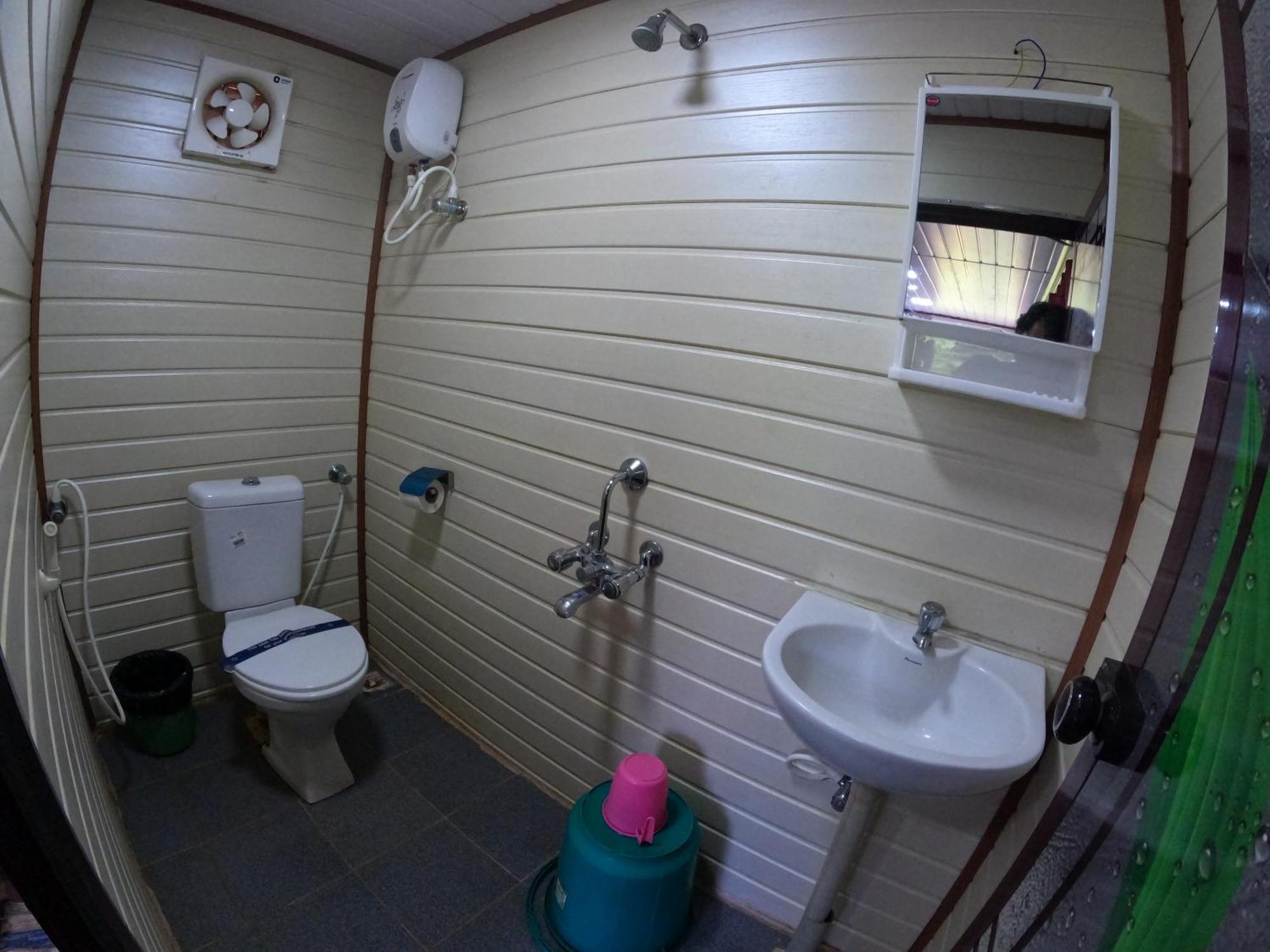 Wow Farm House Auroville Room photo
