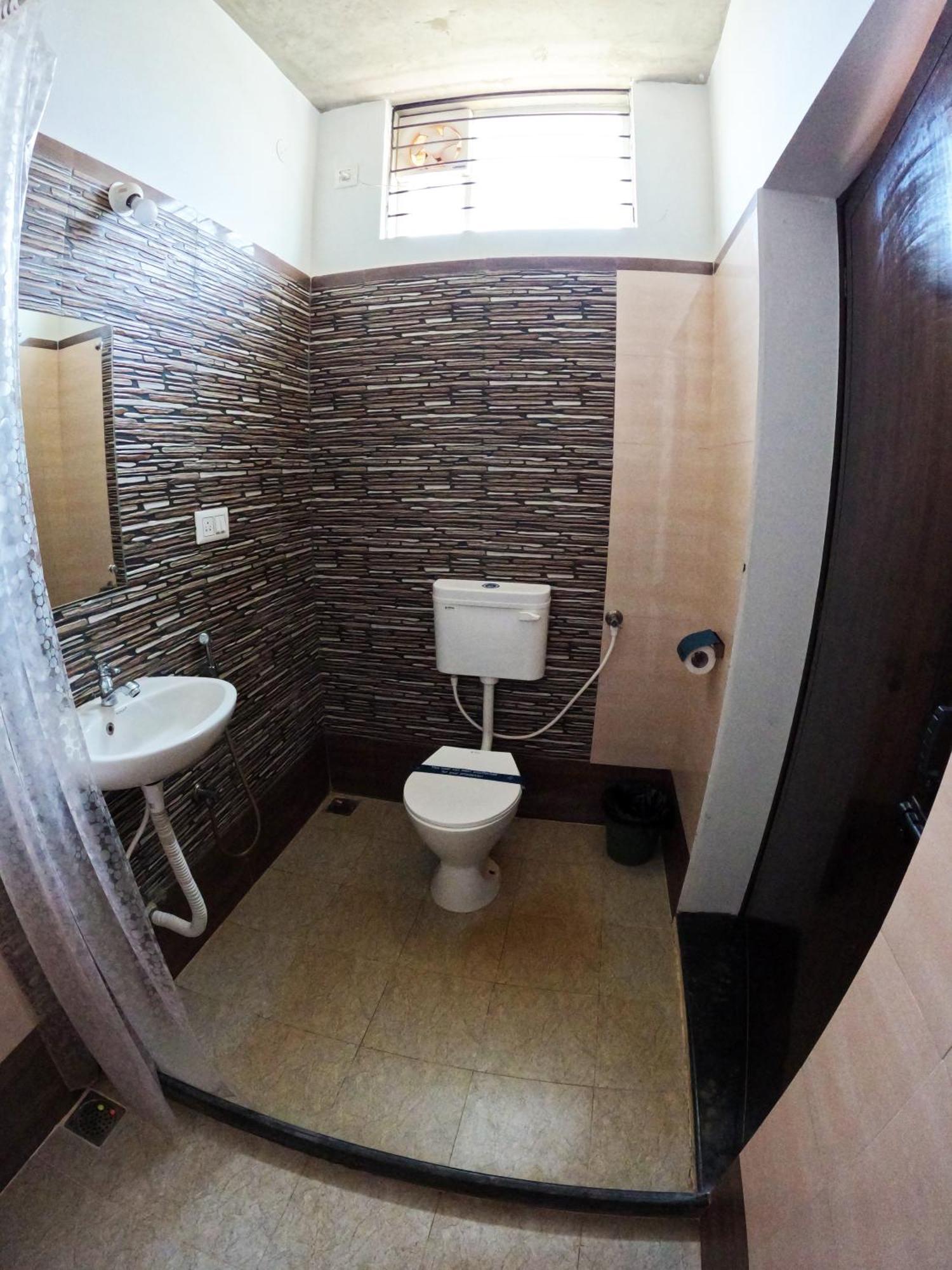 Wow Farm House Auroville Room photo